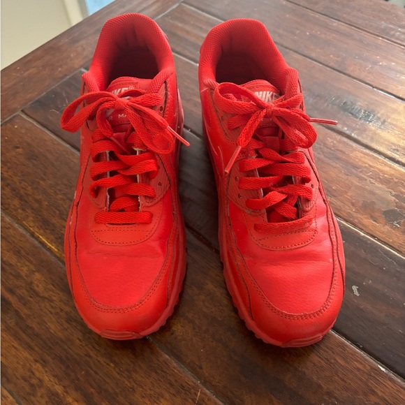 Red Nike AirMax - Picture 3 of 4